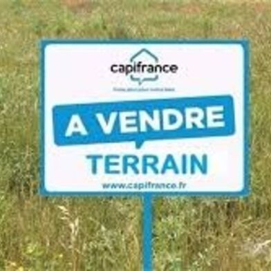 Terrain 700 m²