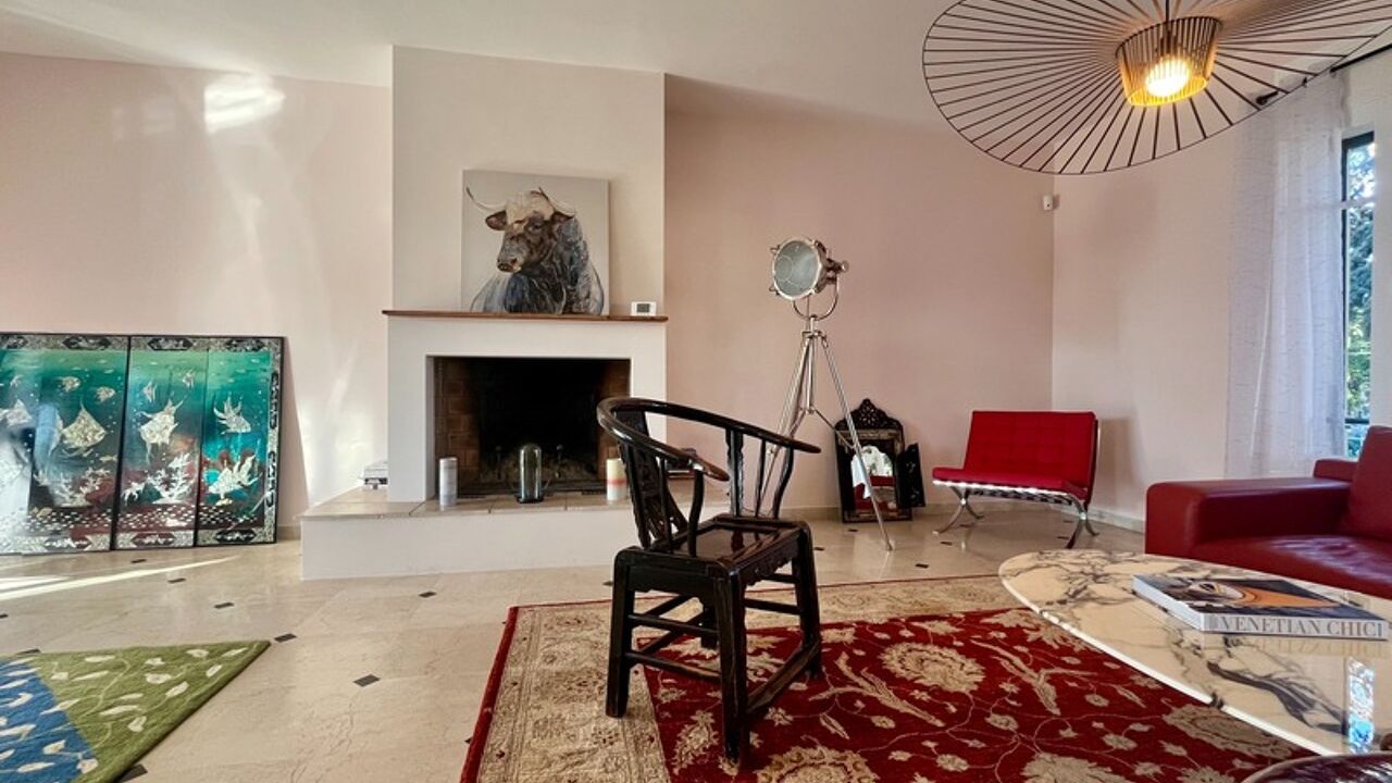 maison 11 pièces 394 m2 à vendre à Arles (13200)