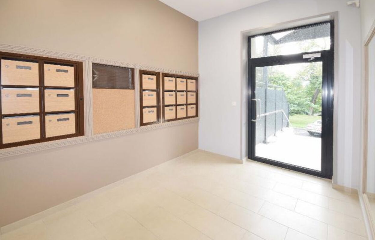 appartement 3 pièces 57 m2 à louer à Le Mée-sur-Seine (77350)