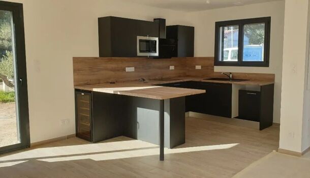 Terrain  à vendre Garéoult 83136