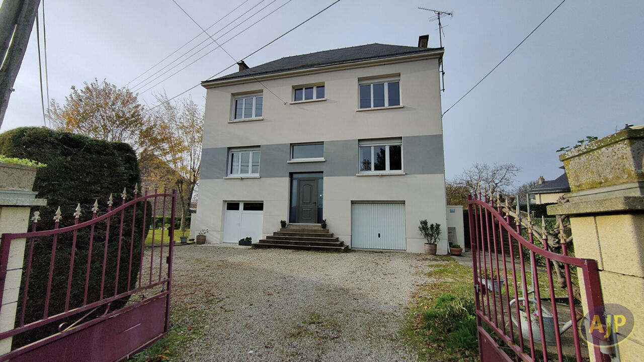 maison 6 pièces 130 m2 à vendre à Saint-Julien-de-Vouvantes (44670)