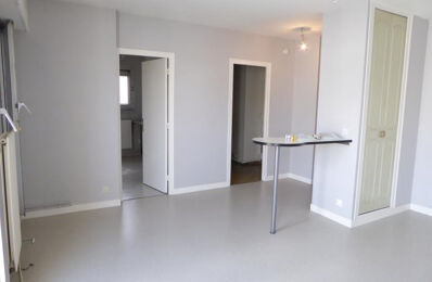 location appartement 440 € CC /mois à proximité de La Villedieu-du-Clain (86340)