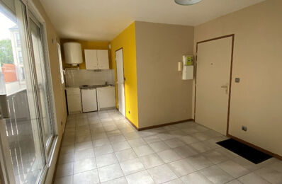 location appartement 400 € CC /mois à proximité de Canteleu (76380)