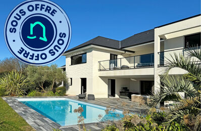 vente maison 1 055 000 € à proximité de Buros (64160)