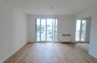 location appartement 950 € CC /mois à proximité de Peynier (13790)