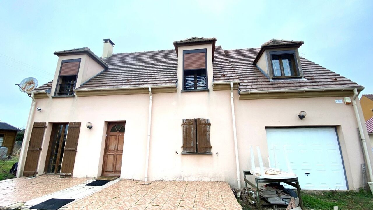 maison 6 pièces 140 m2 à vendre à Saint-Maurice-Saint-Germain (28240)