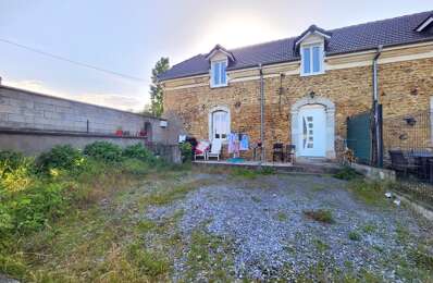 vente maison 122 000 € à proximité de Bordères (64800)