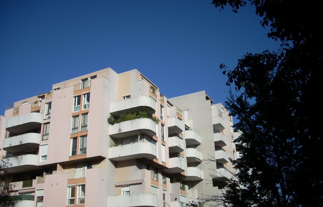 appartement 3 pièces 68 m2 à louer à Échirolles (38130)
