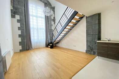 Appartement 4 pièces 885 €