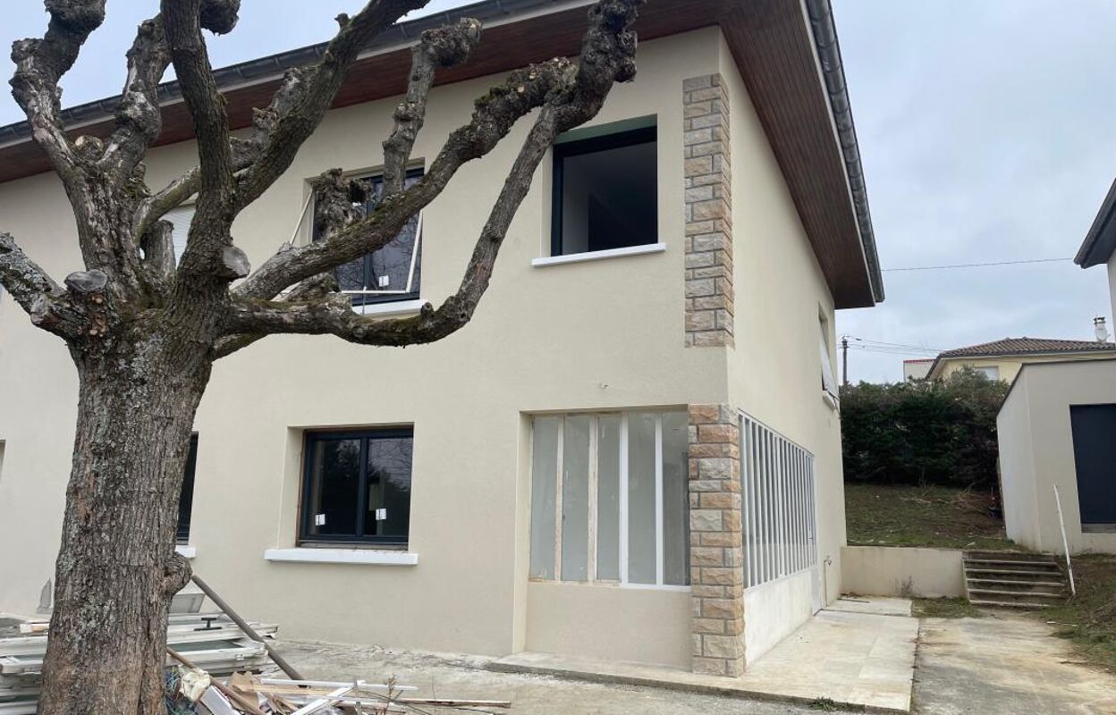 maison  pièces 175 m2 à vendre à Genay (69730)