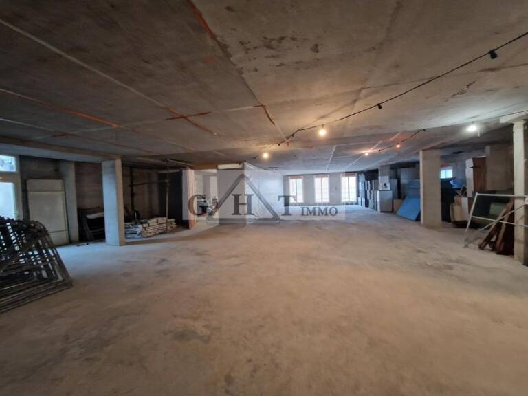 Ensemble immobilier 1780 m² à vendre à DEUIL LA BARRE — photo 1