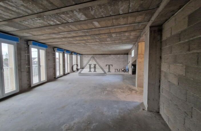 Ensemble immobilier 1780 m² à vendre à DEUIL LA BARRE — photo 2