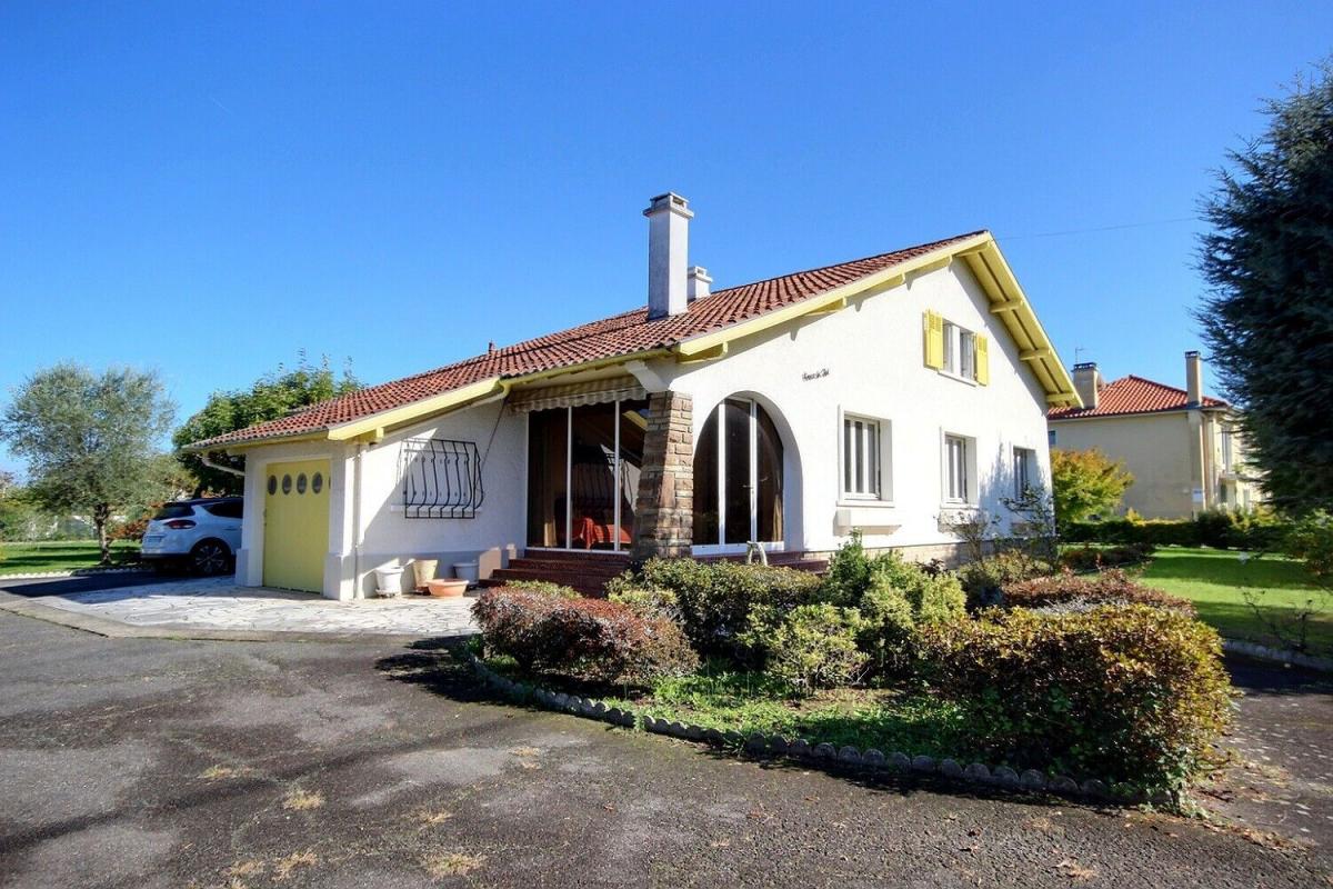 Villa / Maison 6 pièces  à vendre Lescar 64230