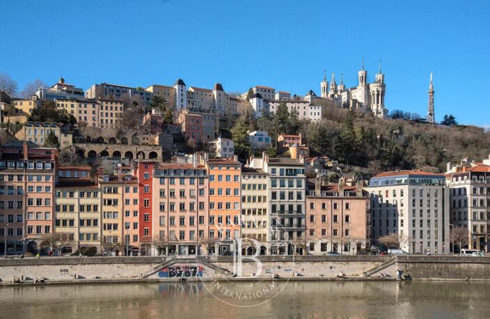 Lyon 2 - Quais de Saône - Appartement avec vue de 214,70 m² - 3 Chambres - 1 Bureau — photo 2