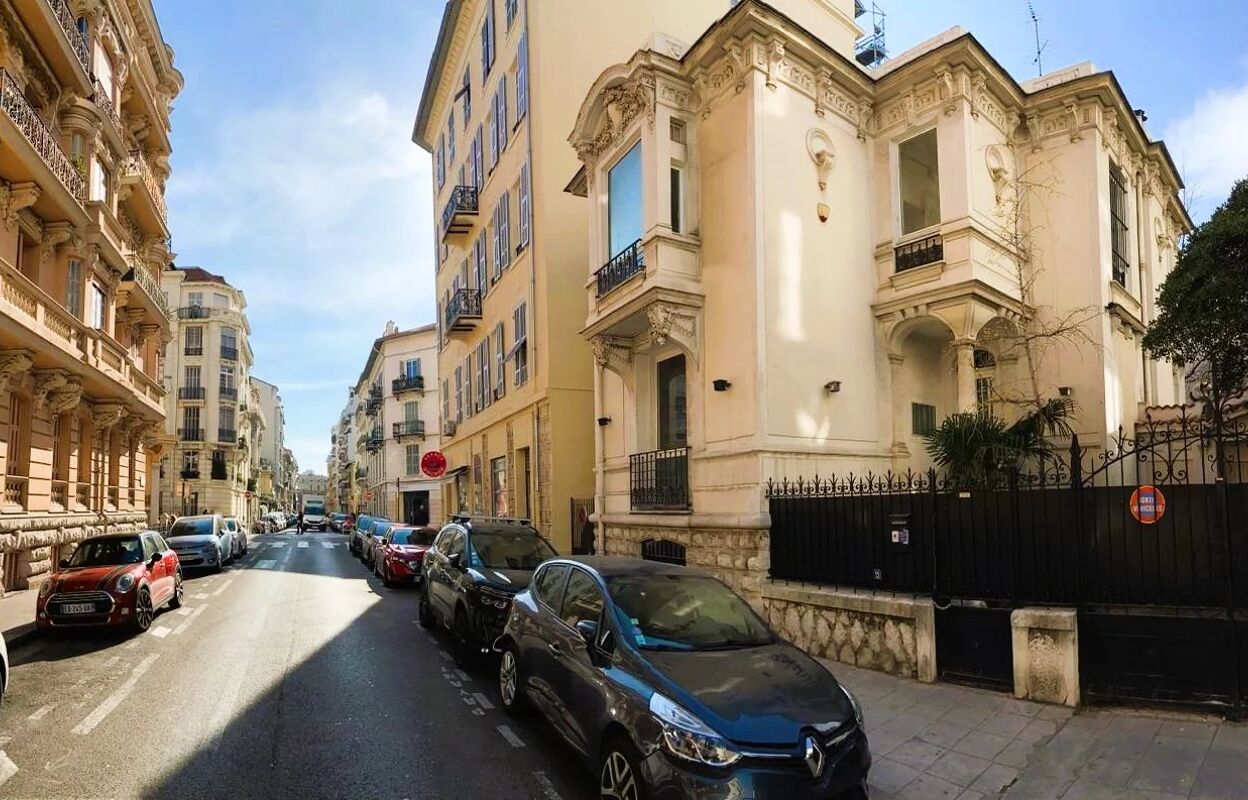 maison 6 pièces 186 m2 à vendre à Nice (06000)
