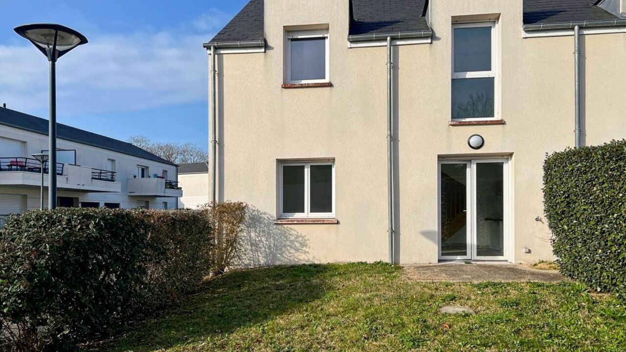 maison 4 pièces  m2 à vendre à Fleury-les-Aubrais (45400)