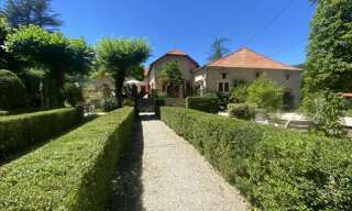 Maison 8 Pièces 235 m² à vendre à Parnac (46140)