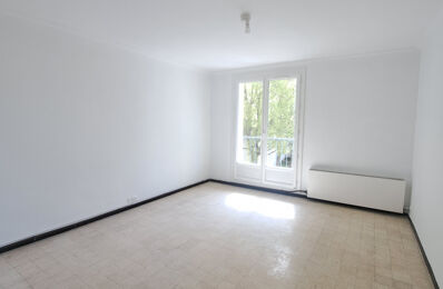 location appartement 811 € CC /mois à proximité de Simiane-Collongue (13109)