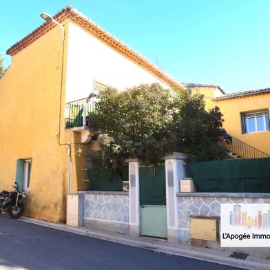 Immeuble  296000 €