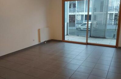 location appartement 1 055 € CC /mois à proximité de Fargues-Saint-Hilaire (33370)