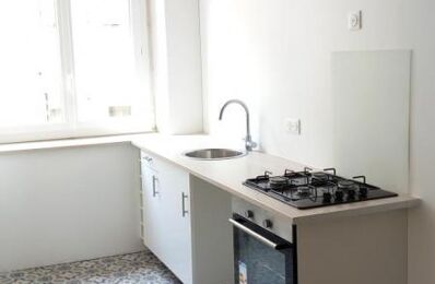 location appartement 445 € CC /mois à proximité de L'Étrat (42580)