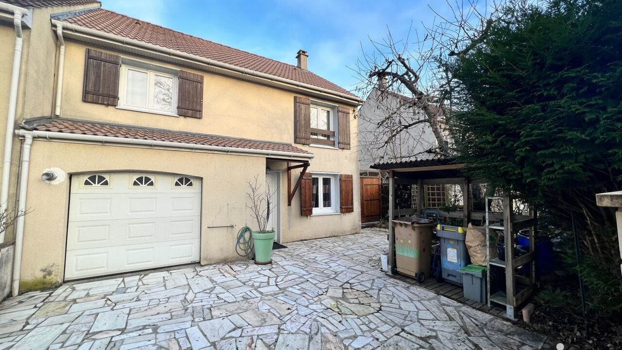 maison 6 pièces 95 m2 à vendre à Saint-Pierre-du-Perray (91280)