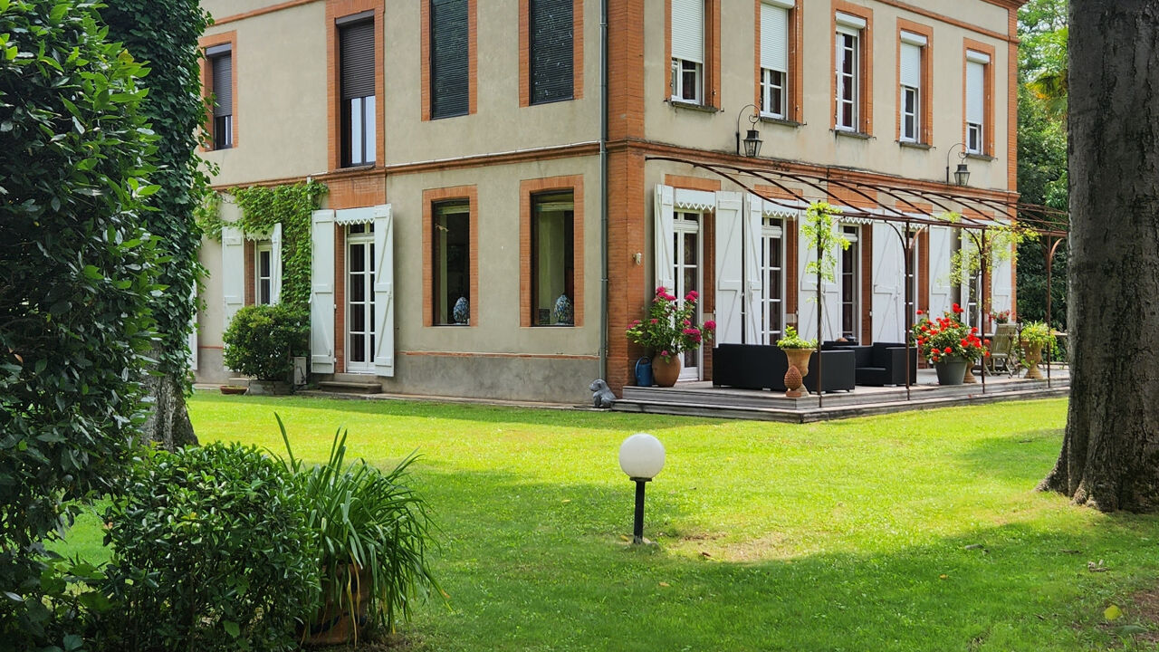 maison 8 pièces 328 m2 à vendre à Toulouse (31200)