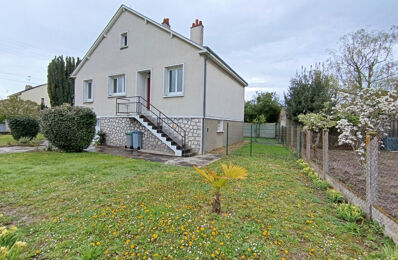 location maison 907 € CC /mois à proximité de Marigny-les-Usages (45760)