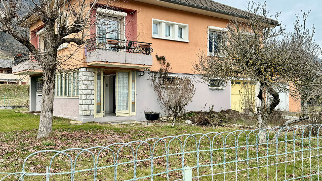 maison 7 pièces 121 m2 à vendre à La Rochette (73110)