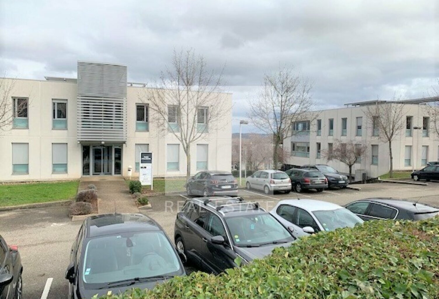 BUREAUX à LOUER — photo 1