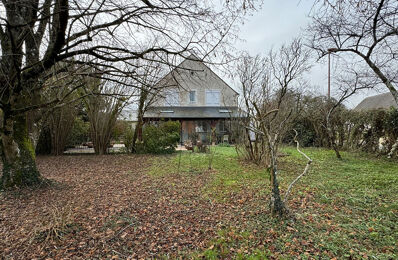 maison 10 pièces 240 m2 à vendre à Saint-Martin-d'Auxigny (18110)