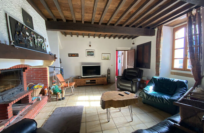 Ancien corps de ferme de 320 m² hab sur 1Ha6 situé à 25' de T... — photo 4