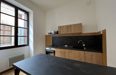 location appartement 425 € CC /mois à proximité de Villeneuve-de-Berg (07170)