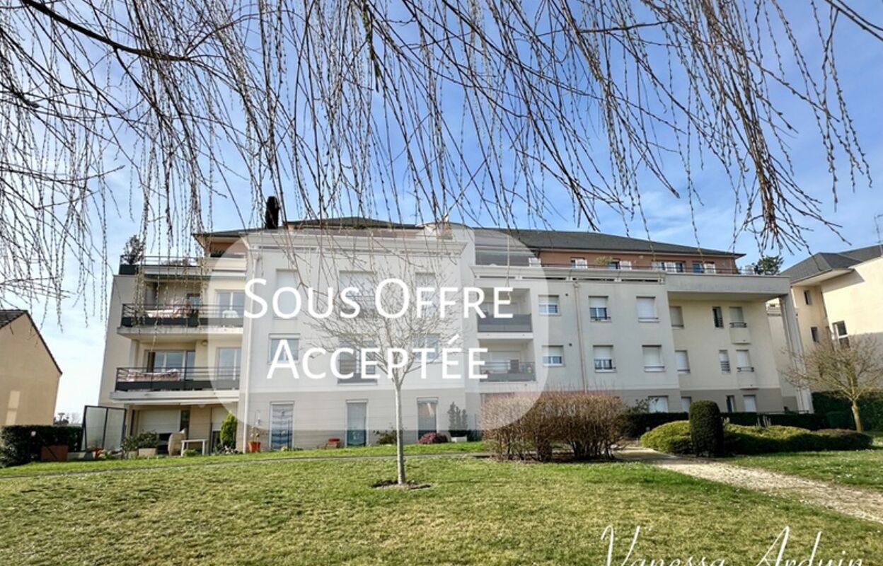 appartement 2 pièces 43 m2 à vendre à Fleury-les-Aubrais (45400)