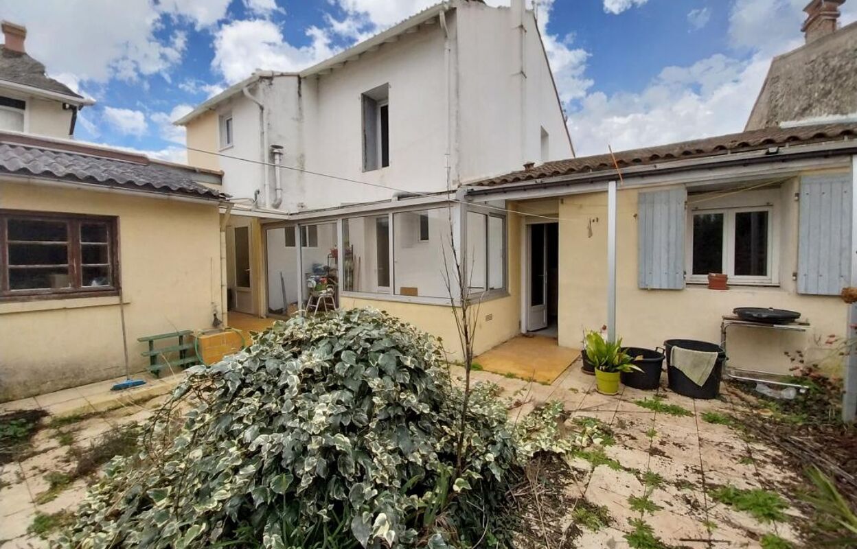 maison 5 pièces 140 m2 à vendre à Saujon (17600)