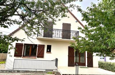 vente maison 222 600 € à proximité de Saint-Amand-Longpré (41310)