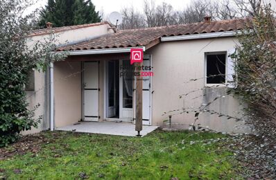 vente maison 74 990 € à proximité de Champagnac (17500)