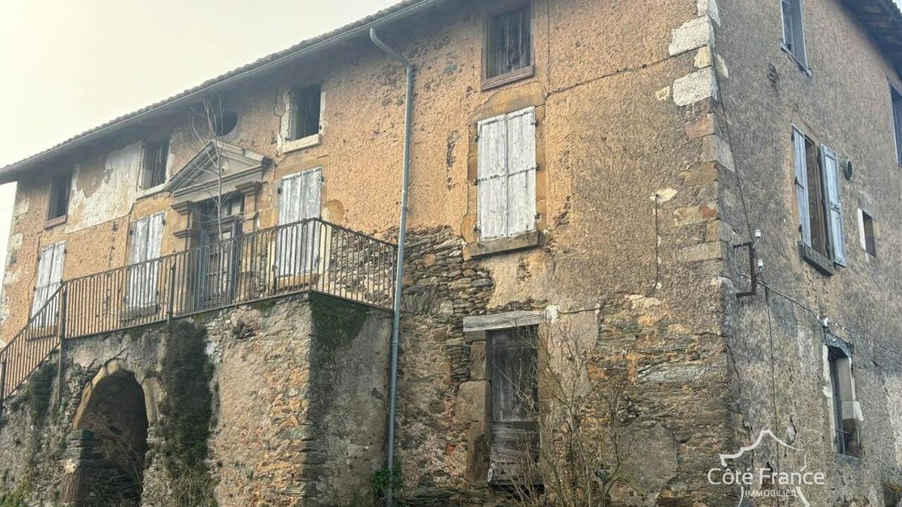 maison 10 pièces 250 m2 à vendre à Saint-Santin (12300)