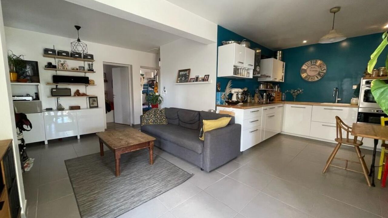 appartement 3 pièces 58 m2 à vendre à Saint-Cannat (13760)