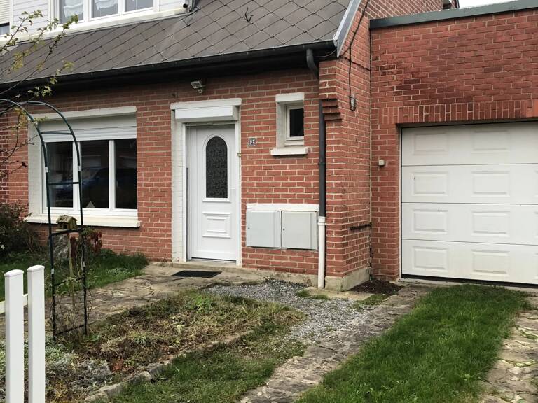 Maison   à vendre 73 m² — photo 1