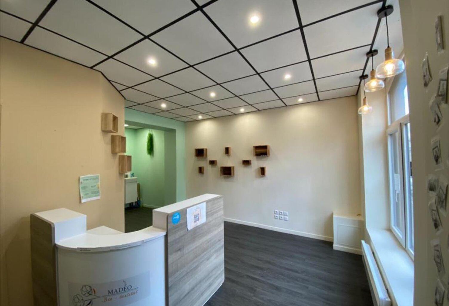 A VENDRE PERENCHIES LOCAUX PROFESSIONNELS — photo 1