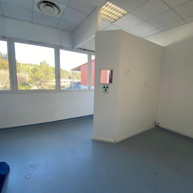 Bureau 30 m²