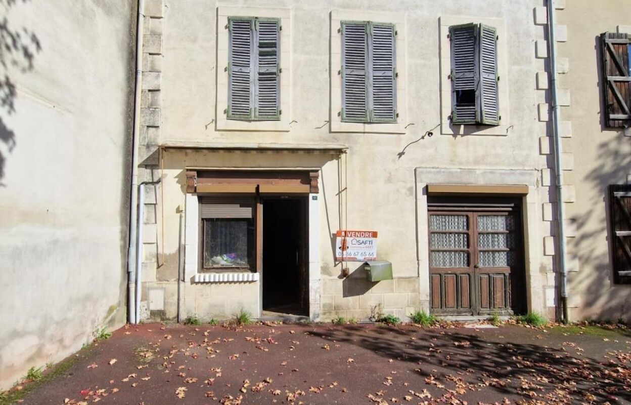 maison 7 pièces 138 m2 à vendre à Bellenaves (03330)