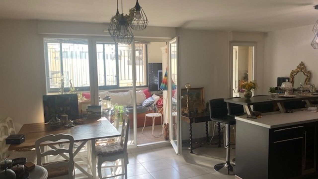 appartement 2 pièces 64 m2 à vendre à Marseille 11 (13011)