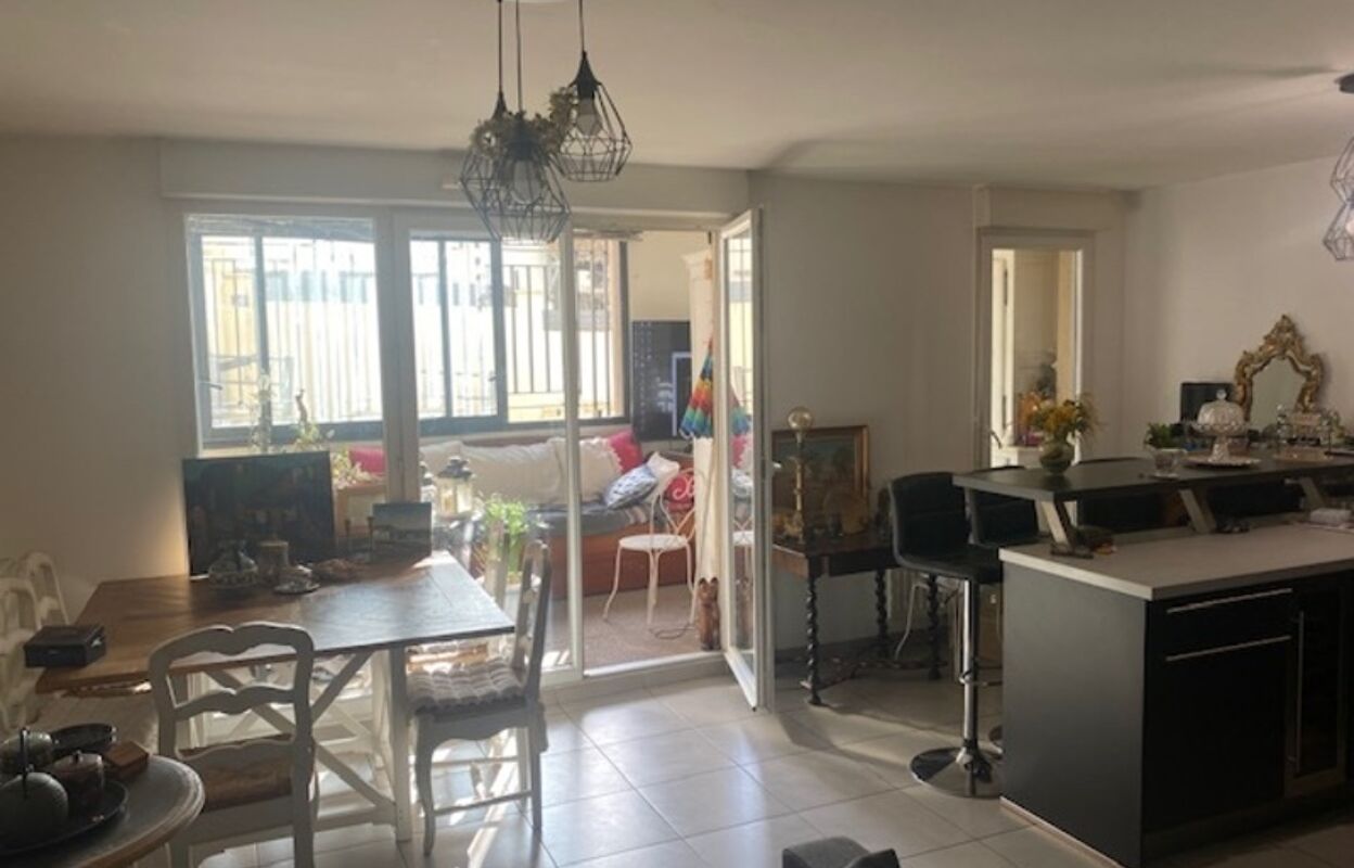 appartement 2 pièces 64 m2 à vendre à Marseille 11 (13011)