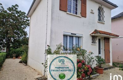 vente maison 98 000 € à proximité de La Chapelle-Bâton (86250)