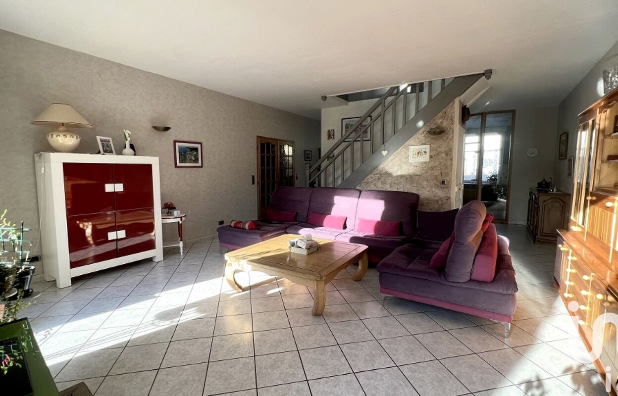 maison 7 pièces 200 m2 à vendre à Pagny-sur-Moselle (54530)