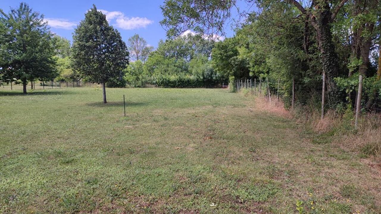 terrain  pièces 1200 m2 à vendre à Surgères (17700)