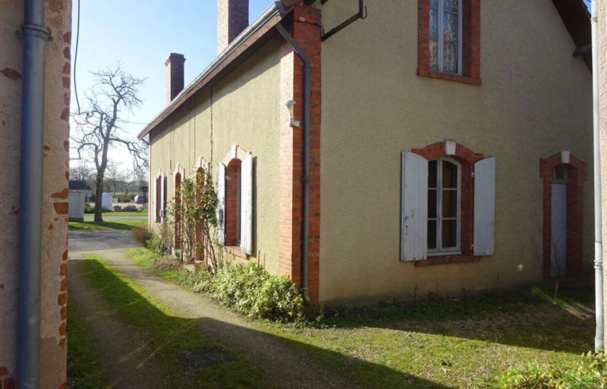 maison 8 pièces 160 m2 à vendre à Saint-Michel-en-Brenne (36290)