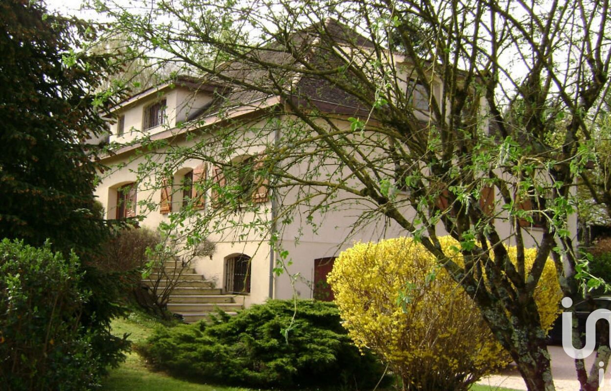 maison 8 pièces 410 m2 à vendre à Saint-Laurent-d'Arce (33240)
